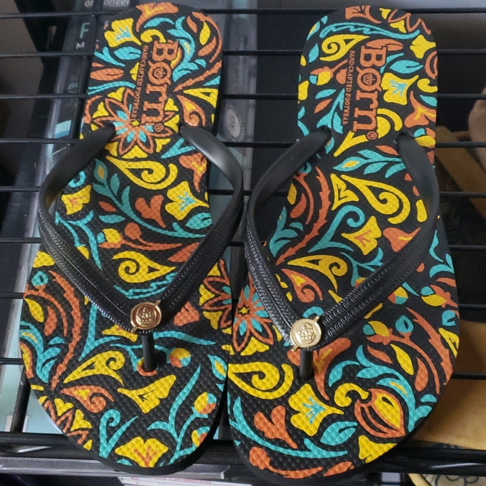 Born flip flops